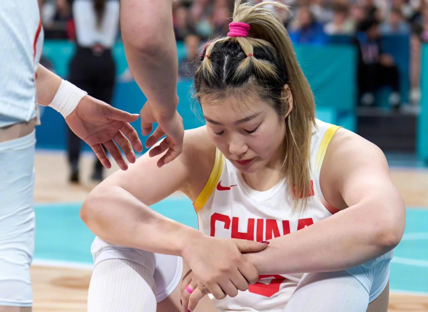 中国女篮昨晚对阵日本女篮精彩瞬间全场93-61大胜对手