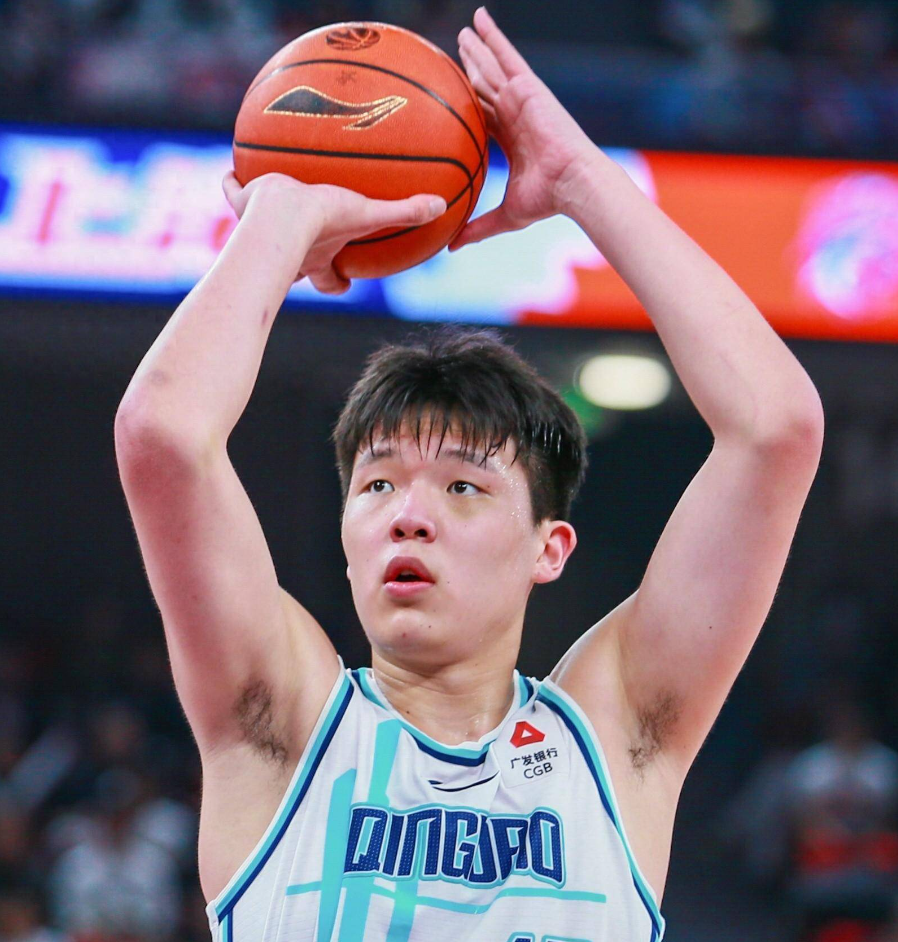 杨瀚森夏联场均10分5板2.3帽屡次贡献惊艳妙传的简单介绍