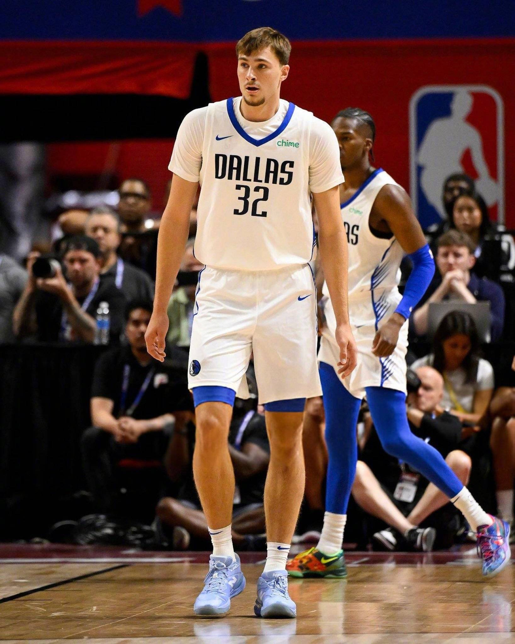 NBA夏联揭幕战公布：状元弗拉格战湖人布朗尼新科榜眼探的简单介绍