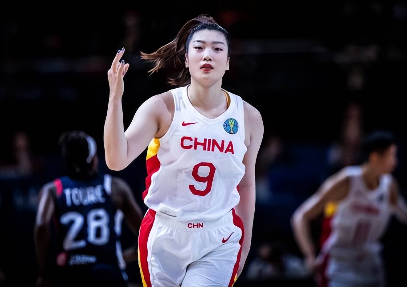 奥预赛-中国女篮47分胜新西兰韩旭21分李梦14分