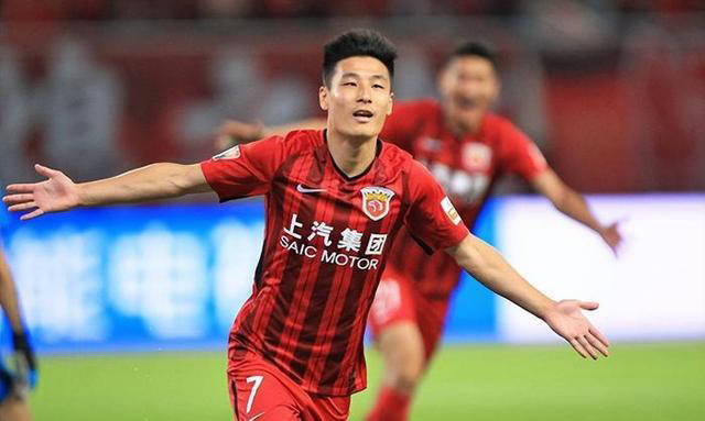 青训培养新生力量，俱乐部发掘潜力新星